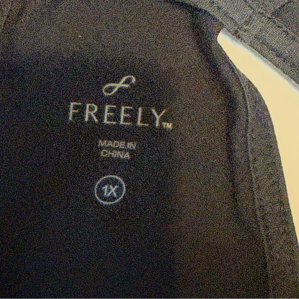 Freely Black Crisscross Back Tank Top Sleeveless Flowy Stretch 1X - Picture 5 of 8